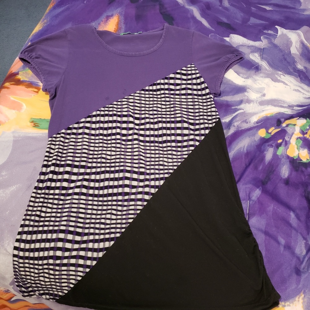 Purple short sleeve top